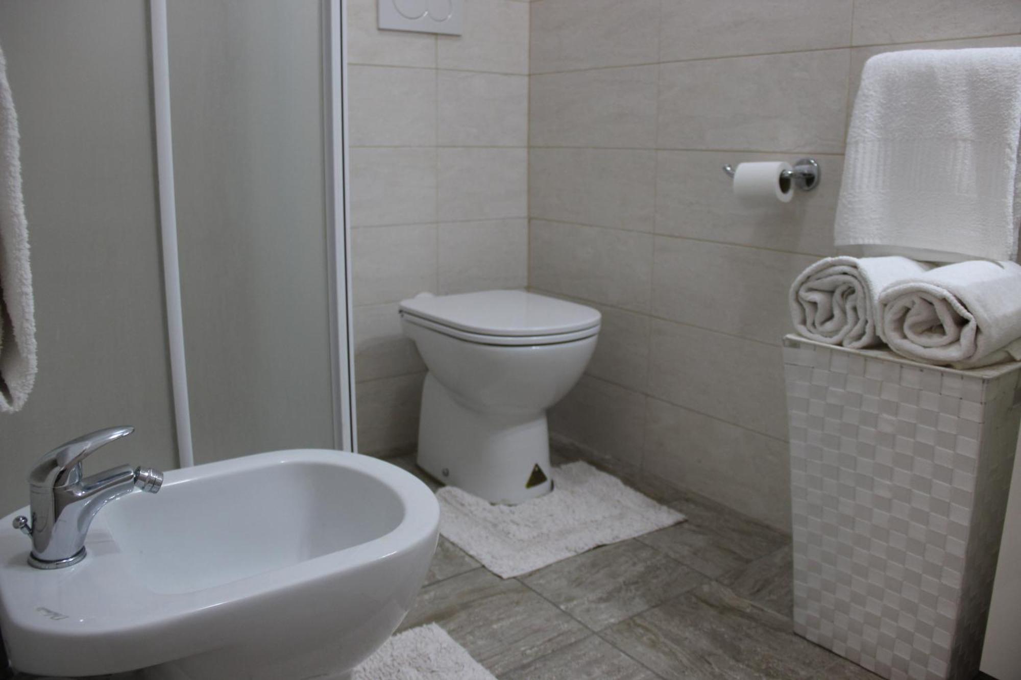 Apartment Lagoon View Deluxe Flat + Pool&parking *